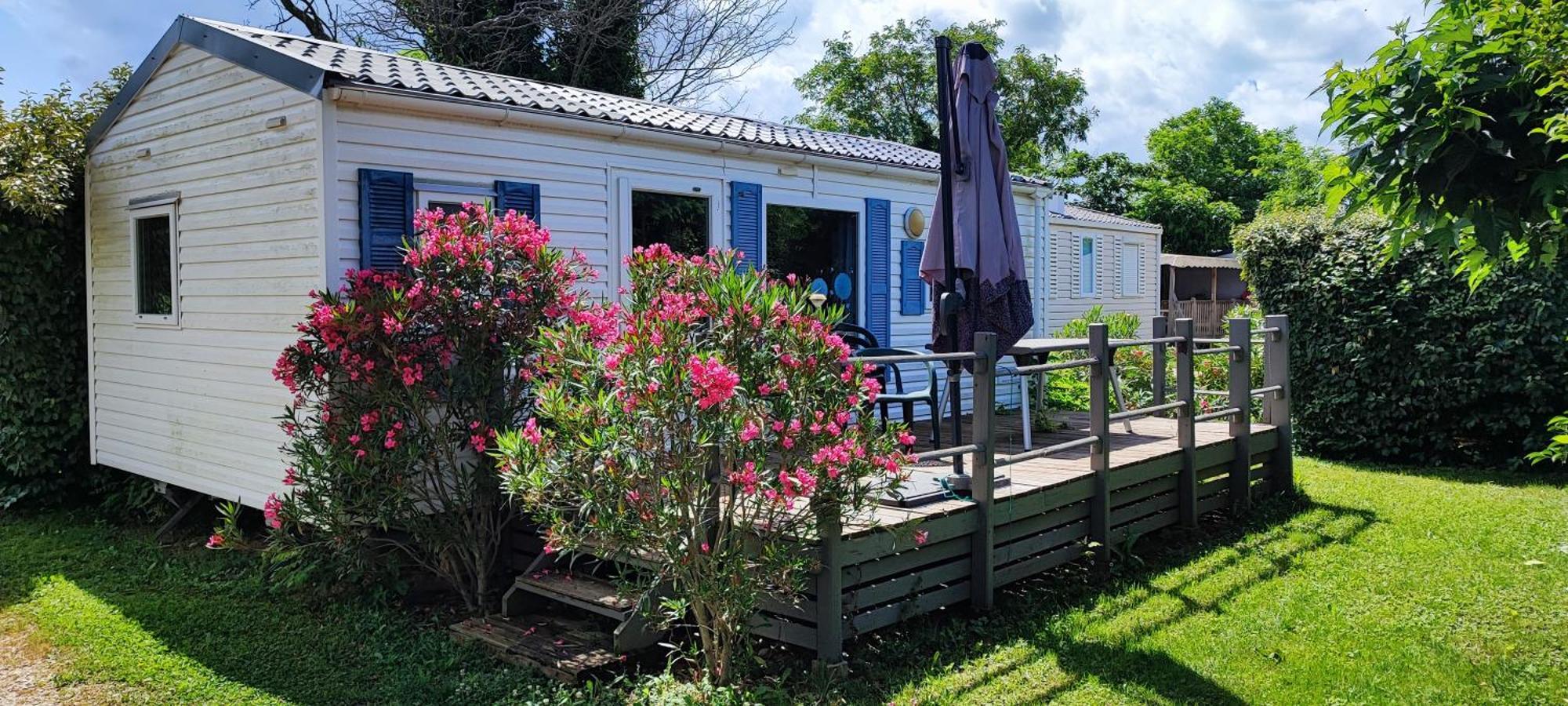 Camping Carrefour De L'Ardeche Saint-Remeze Exterior photo