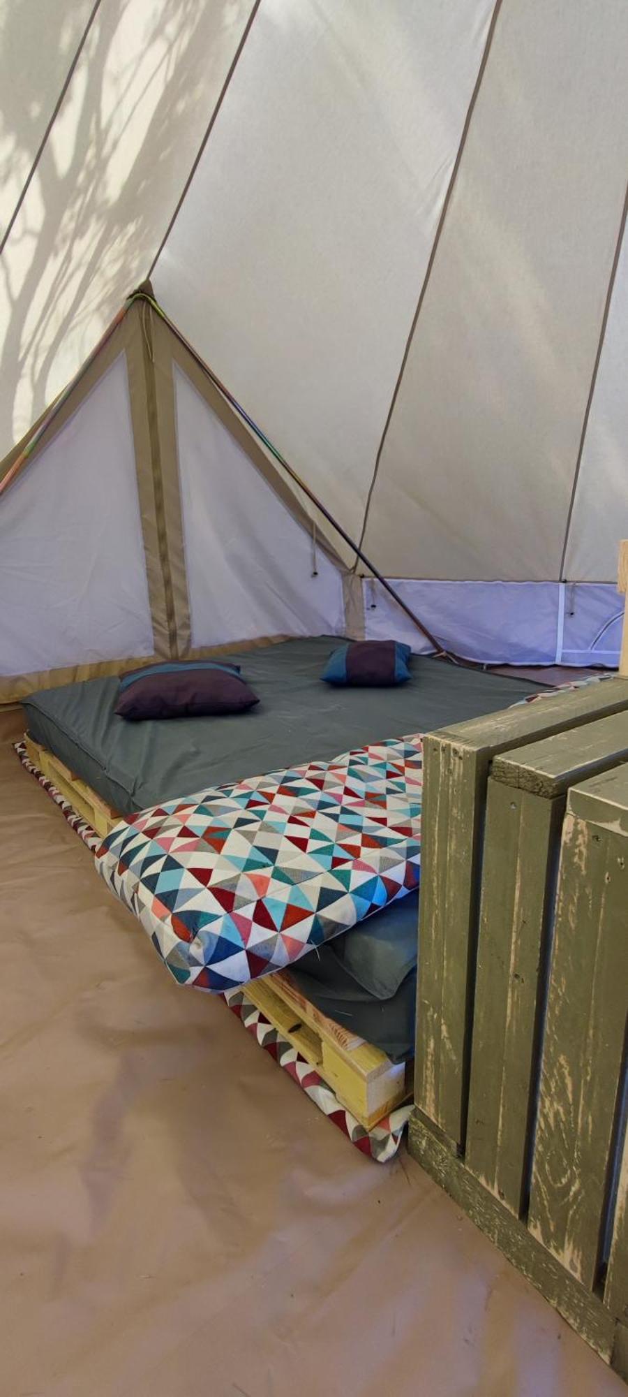Camping Carrefour De L'Ardeche Saint-Remeze Exterior photo